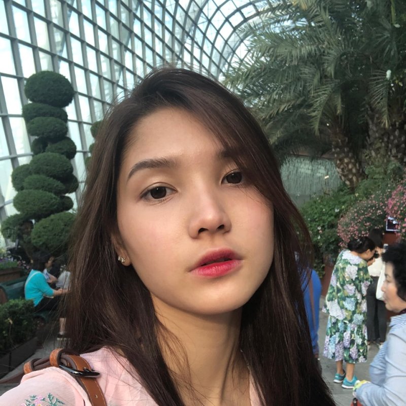 พิมพ์นิภา ตั้งสกุล (ดีนี่) ประกาศจบการศึกษาจาก BNK48