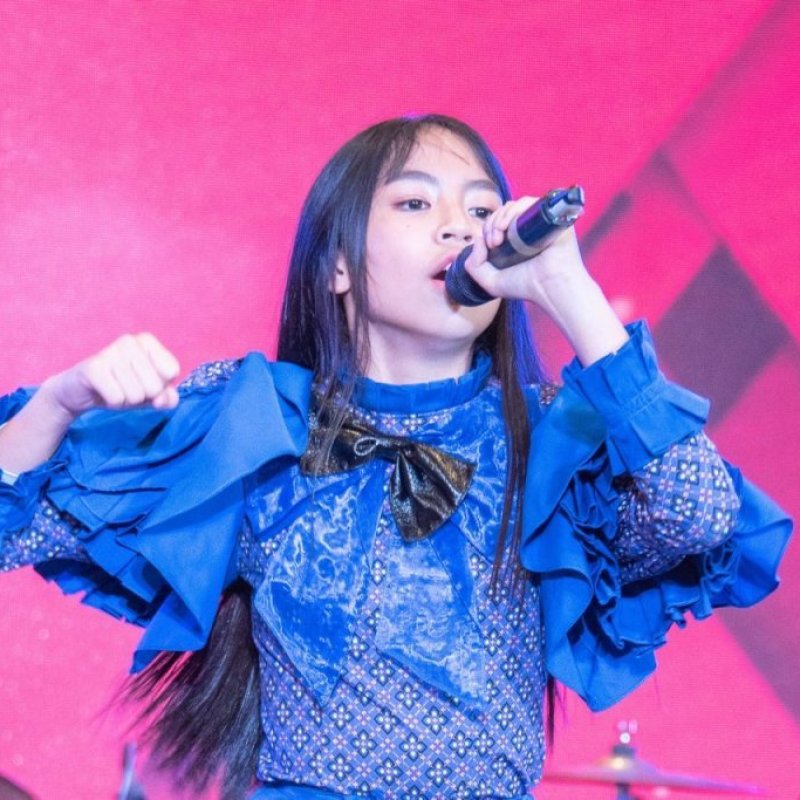 ประวัติ ไข่มุก ทศเกิร์ล