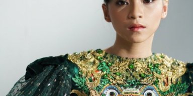 ประวัติ สไบ ทศเกิร์ล
