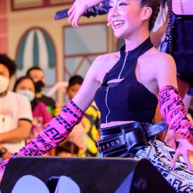 โจริญ Jorin 4EVE