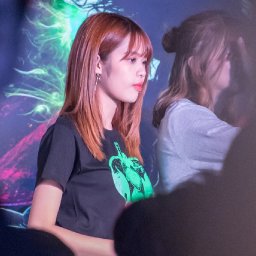 โมบายล์ Mobile BNK48 Gallery