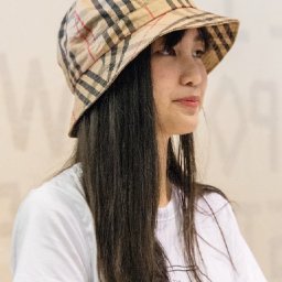 แคน นายิกา ศรีเนียน